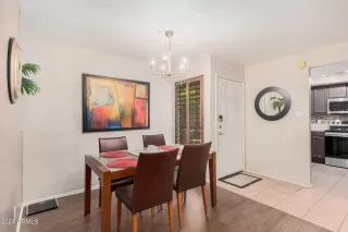 Photo #3: 6726993 Listing