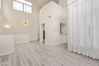 Photo #4: 6727148 Listing