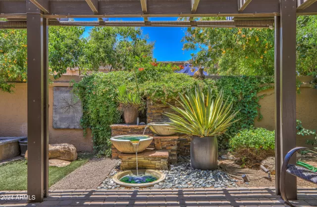 MLS: 6727193 Condo For Sale