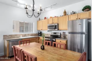 Photo #4: 6727309 Listing 