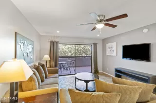 Photo #6: 6727517 Listing