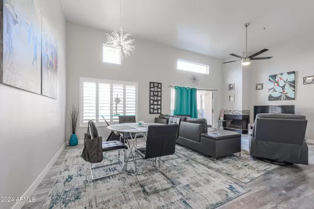 MLS: 6727532 Condo For Sale