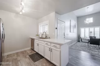 Photo #6: 6727532 Listing 