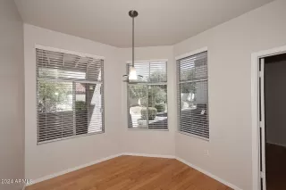 Photo #6: 6727695 Listing