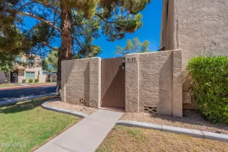 Photo #3: 6727716 Listing