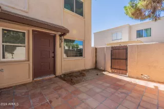 Photo #5: 6727716 Listing