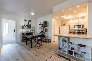 Photo #3: 6727953 Listing