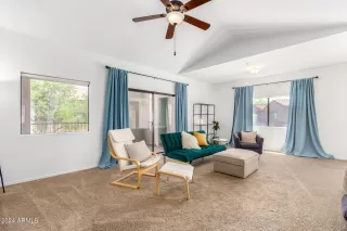 Photo #2: 6728365 Listing 