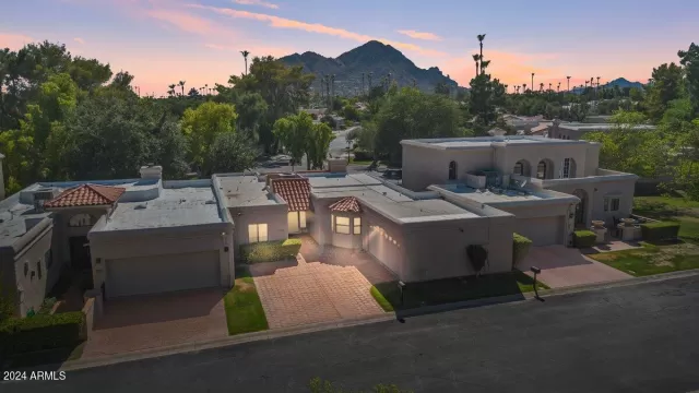 MLS: 6728425 Condo For Sale