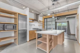 Photo #1: 6728606 Listing