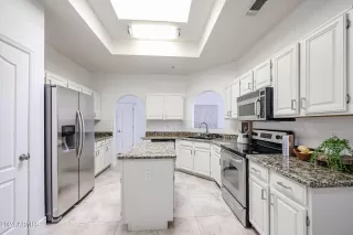 Photo #3: 6728887 Listing 