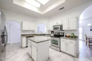 Photo #5: 6728887 Listing 