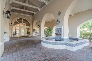 Photo #2: 6728954 Listing