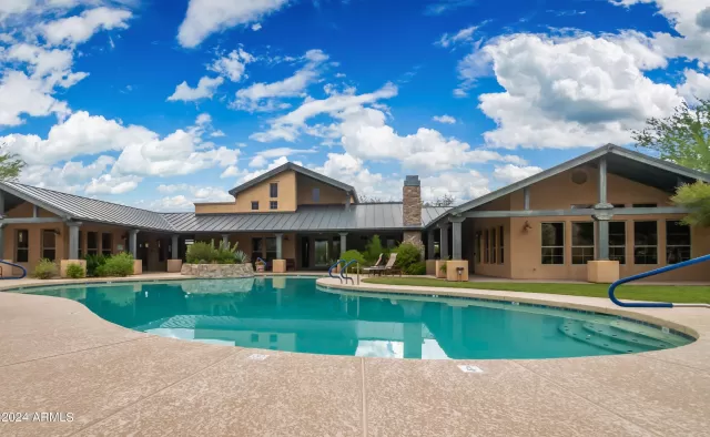 MLS: 6729007 Condo For Sale