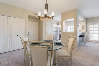 Photo #5: 6729251 Listing