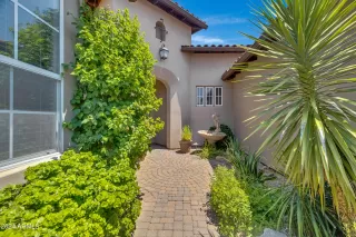 Photo #1: 6729431 Listing