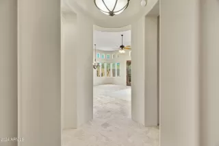 Photo #3: 6729431 Listing