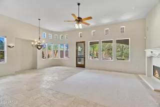 Photo #6: 6729431 Listing