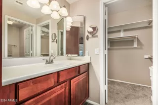Photo #5: 6729941 Listing