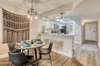 Photo #1: 6729966 Listing 