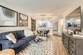 Photo #5: 6729966 Listing 