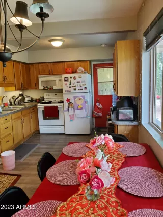 Photo #5: 6729975 Listing 