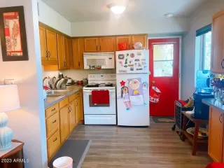 Photo #6: 6729975 Listing 