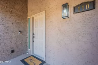 Photo #6: 6730158 Listing