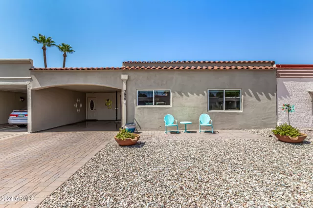 MLS: 6730272 Condo For Sale