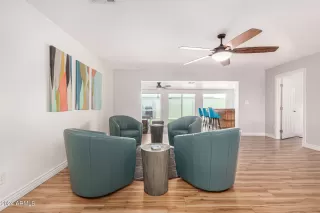 Photo #6: 6730272 Listing