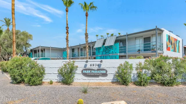 MLS: 6730473 Condo For Sale