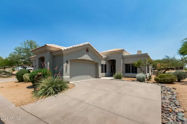 MLS: 6730564 Condo For Sale
