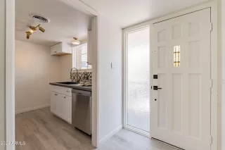 Photo #2: 6730701 Listing 