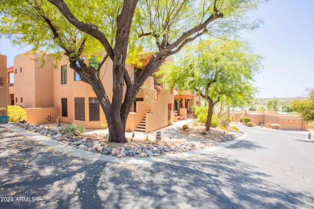 MLS: 6730717 Condo For Sale