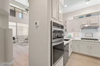 Photo #3: 6731029 Listing