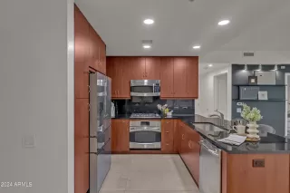 Photo #5: 6731296 Listing