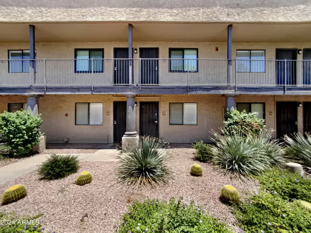 MLS: 6731352 Condo For Sale