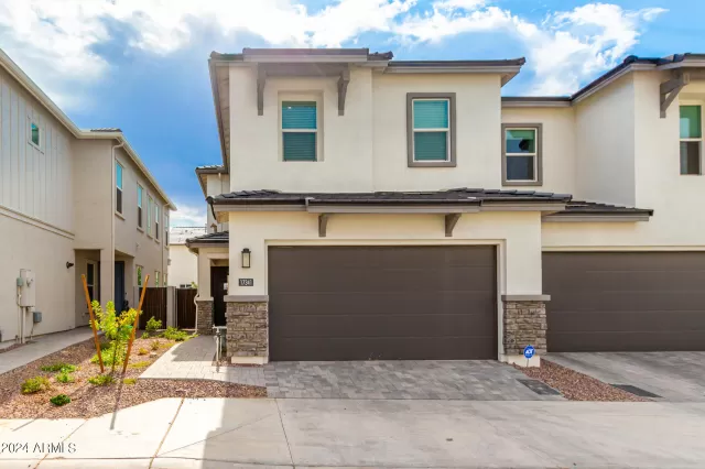 MLS: 6731377 Condo For Sale