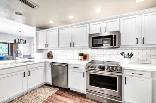 Photo #1: 6731477 Listing 