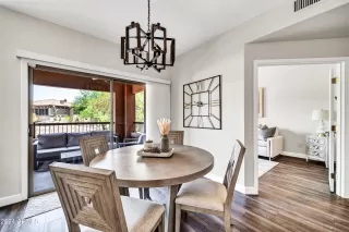 Photo #2: 6731477 Listing 