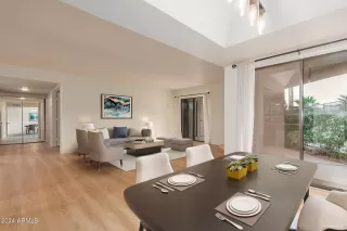 Photo #2: 6731596 Listing