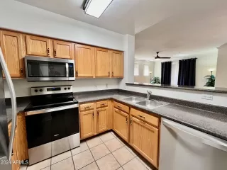 Photo #6: 6731957 Listing