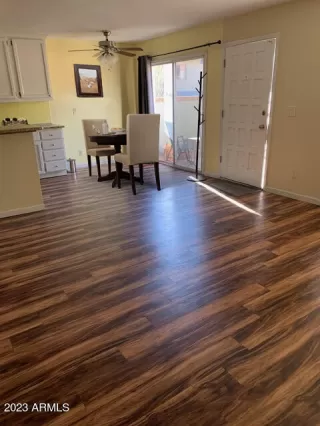 Photo #3: 6731978 Listing
