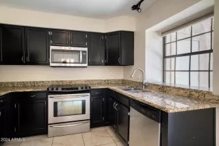 Photo #5: 6732102 Listing