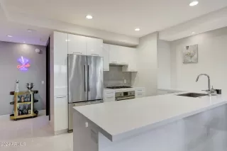 Photo #4: 6732449 Listing