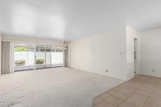 Photo #4: 6732470 Listing