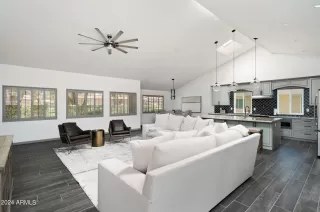 Photo #4: 6732561 Listing