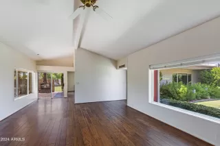 Photo #4: 6732595 Listing 