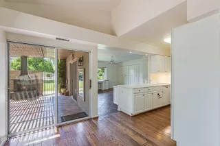 Photo #6: 6732595 Listing 