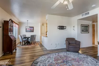 Photo #5: 6732736 Listing